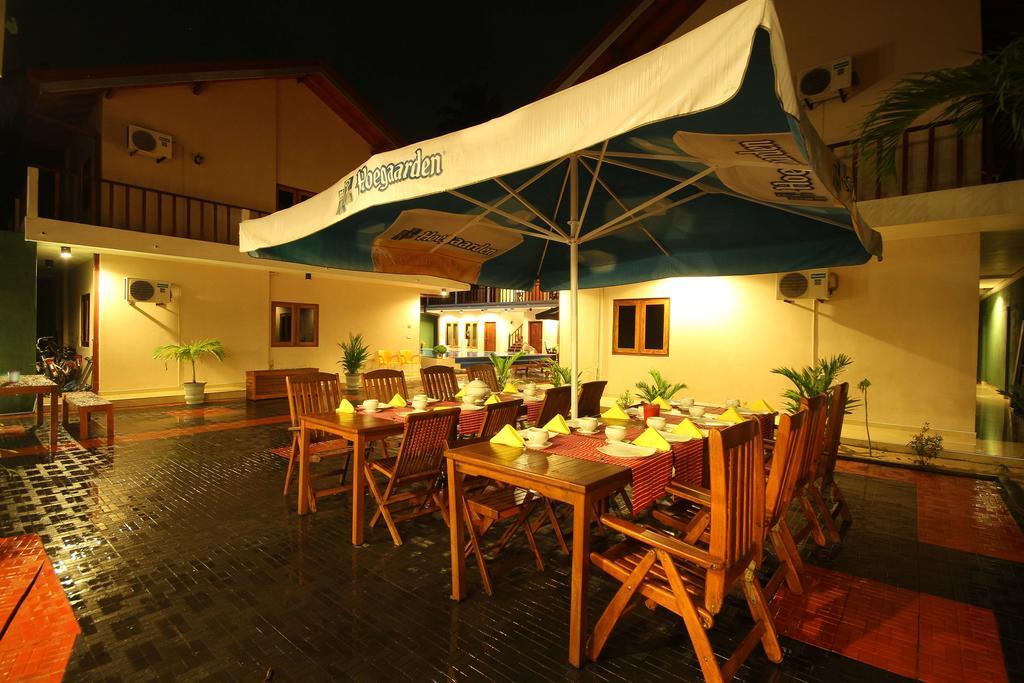 Ronny Cottage Negombo Exterior foto